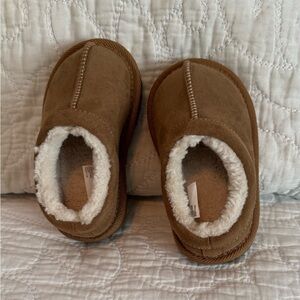 Toddler-Size 5–“Cat & Jack” Suede Clog w/ Faux Fur Lining/Slip-On